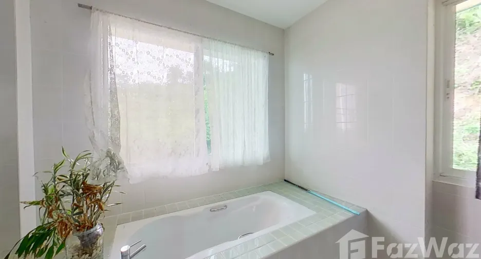 For sale 5 bedrooms house in Thalang, Phuket
