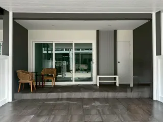For rent 3 bedrooms townhouse in Mueang Phuket, Phuket