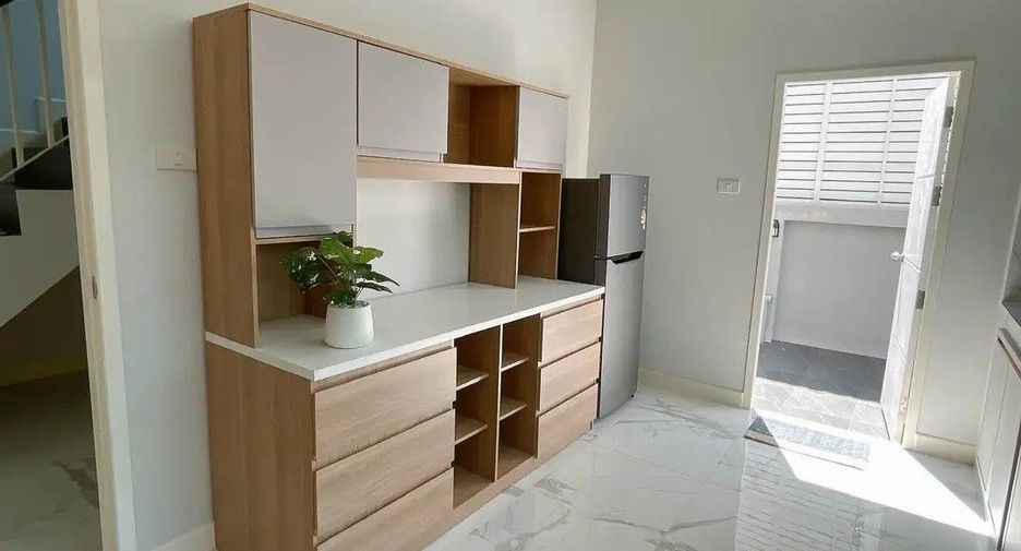 For sale and for rent 3 bedrooms house in San Sai, Chiang Mai