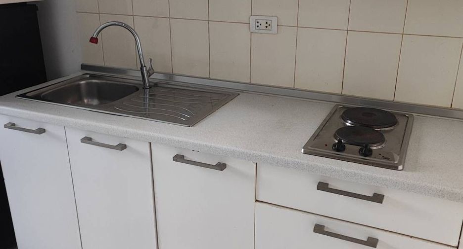 For sale 1 bed condo in Sathon, Bangkok