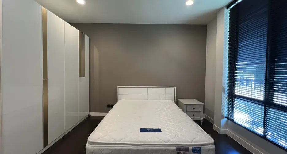 Casa en alquiler de 4 habitaciones en Bang Kapi, Bangkok