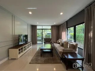 Casa en alquiler de 4 habitaciones en Bang Kapi, Bangkok