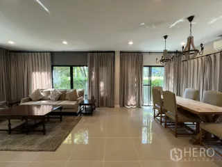 Casa en alquiler de 4 habitaciones en Bang Kapi, Bangkok