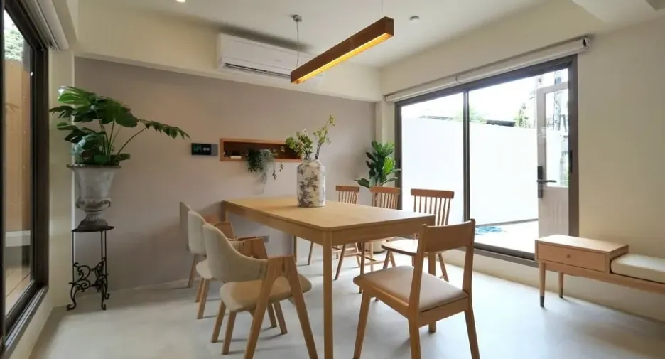 For rent 3 bedrooms house in Watthana, Bangkok