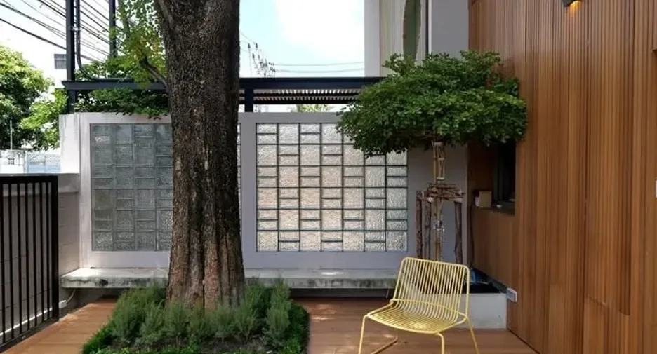 For rent 3 bedrooms house in Watthana, Bangkok