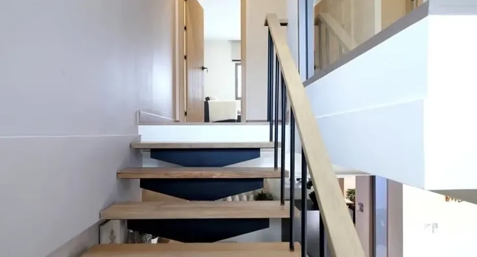 For rent 3 bedrooms house in Watthana, Bangkok