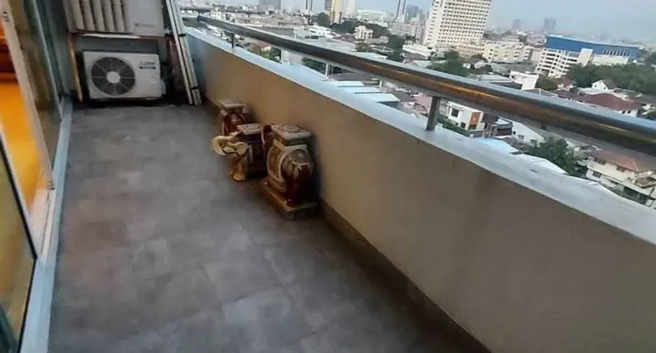 For sale and for rent 3 bedrooms condo in Bang Na, Bangkok
