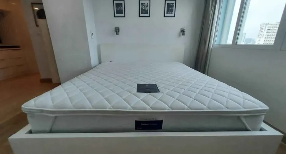 For sale and for rent 3 bedrooms condo in Bang Na, Bangkok