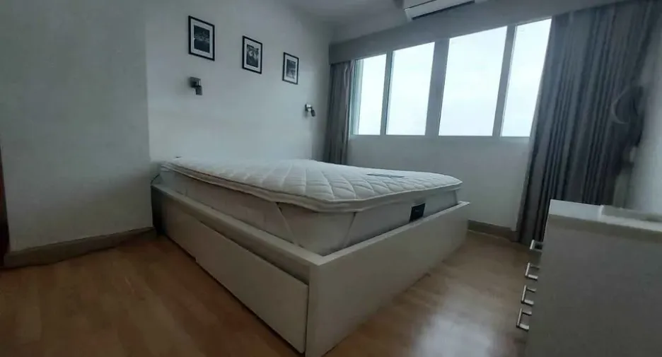 For sale and for rent 3 bedrooms condo in Bang Na, Bangkok