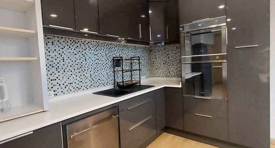 For sale and for rent 3 bedrooms condo in Bang Na, Bangkok