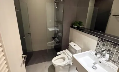 For rent and for sale 1 bed condo in Khlong San, Bangkok