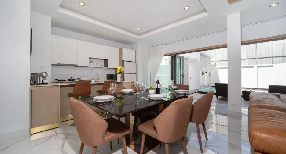 For sale 4 ベッドルーム villa in Mueang Phuket, Phuket