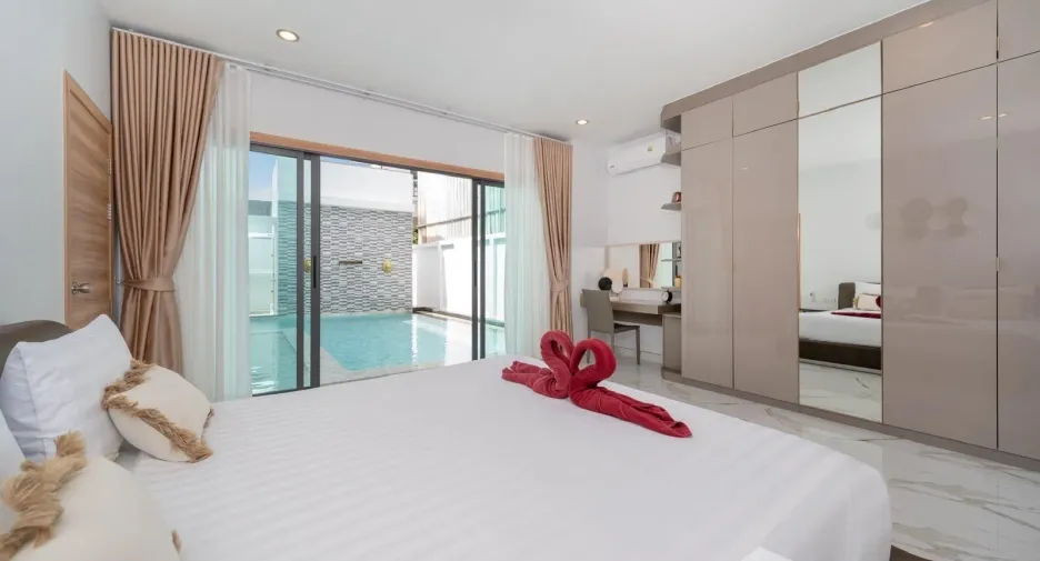 For sale 4 ベッドルーム villa in Mueang Phuket, Phuket