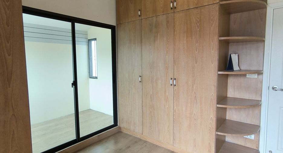 À louer et à vendre 3 chambres maison à Bang Phli, Samut Prakan