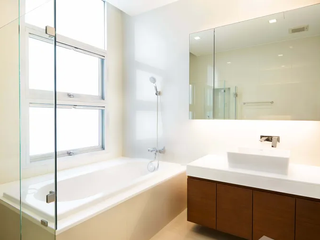 For rent 3 bedrooms townhouse in Huai Khwang, Bangkok