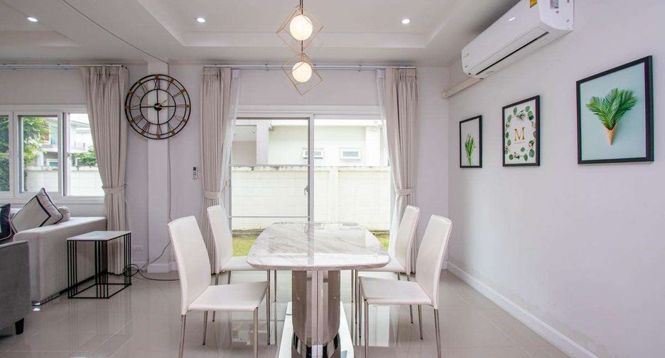 Casa en venta de 4 habitaciones en San Kamphaeng, Chiang Mai