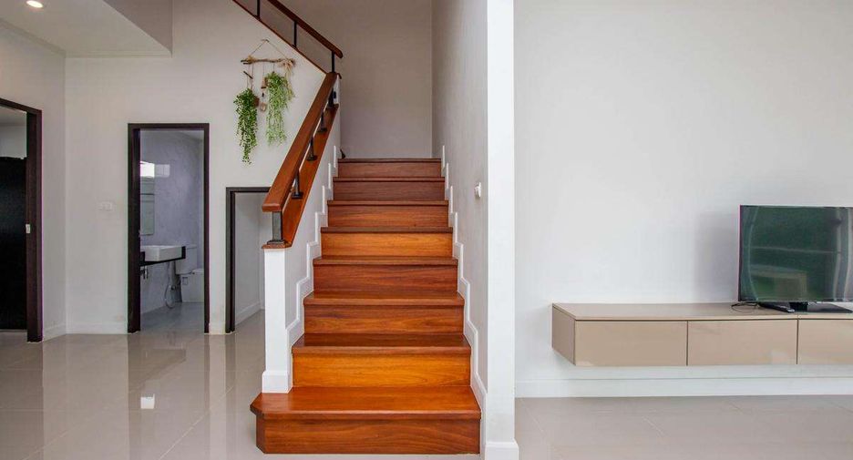 Casa en venta de 4 habitaciones en San Kamphaeng, Chiang Mai