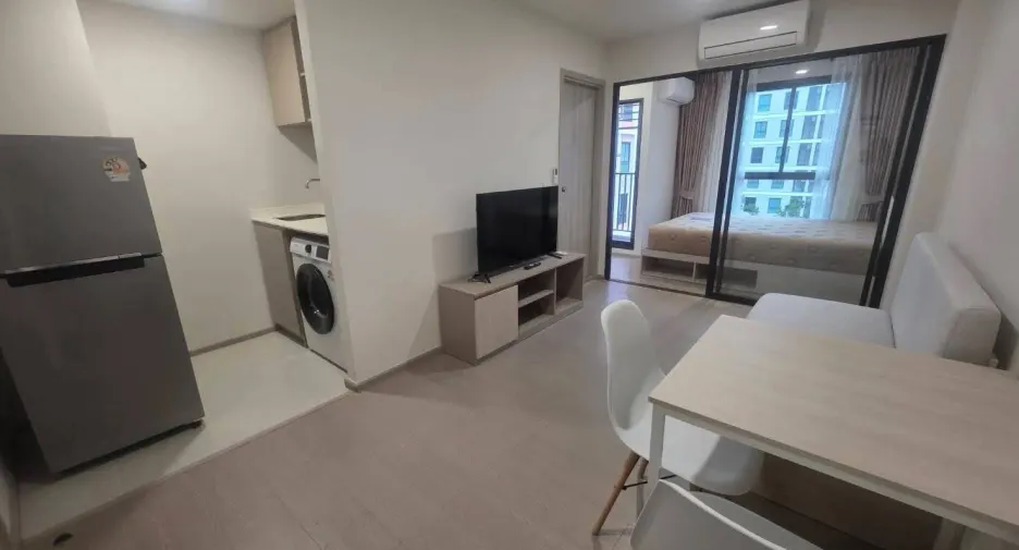 Condo en alquiler de 1 habitaciones en Phra Khanong, Bangkok