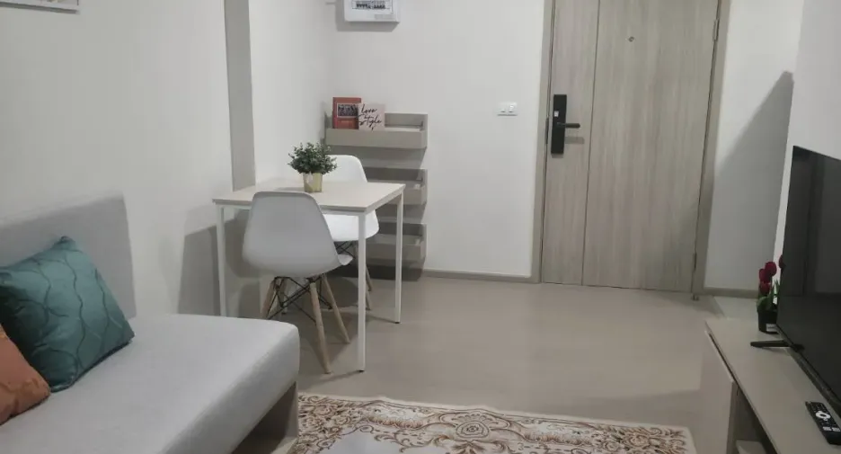Condo en alquiler de 1 habitaciones en Phra Khanong, Bangkok