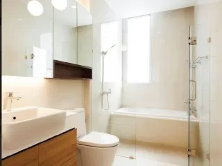 For rent 2 bedrooms townhouse in Huai Khwang, Bangkok