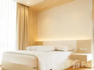 For rent 2 bedrooms townhouse in Huai Khwang, Bangkok