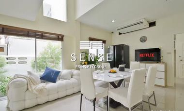For rent 5 bedrooms townhouse in Watthana, Bangkok
