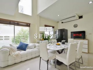 For rent 5 bedrooms townhouse in Watthana, Bangkok