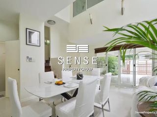 For rent 5 bedrooms townhouse in Watthana, Bangkok