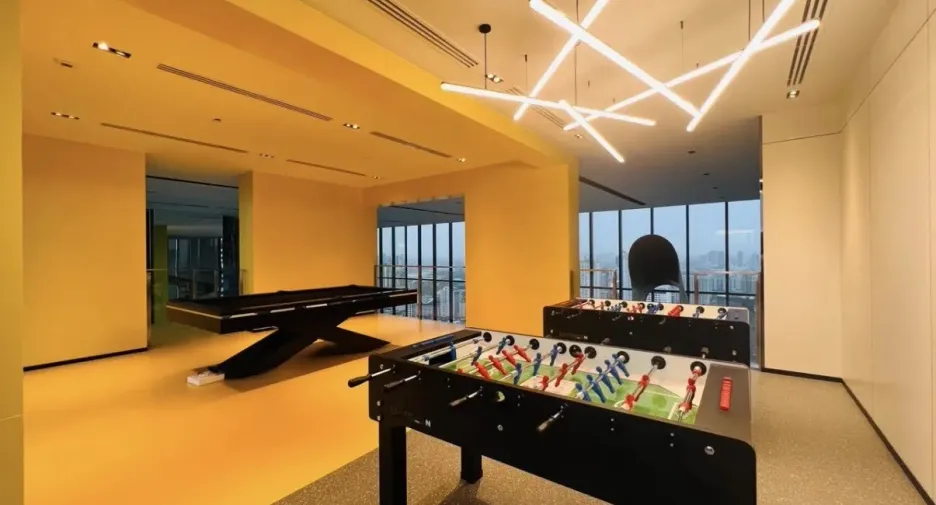 Condo en alquiler y en venta de 1 habitaciones en Huai Khwang, Bangkok