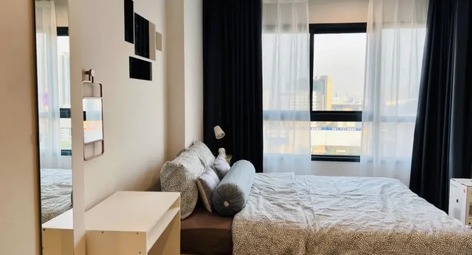 Condo en alquiler y en venta de 1 habitaciones en Huai Khwang, Bangkok