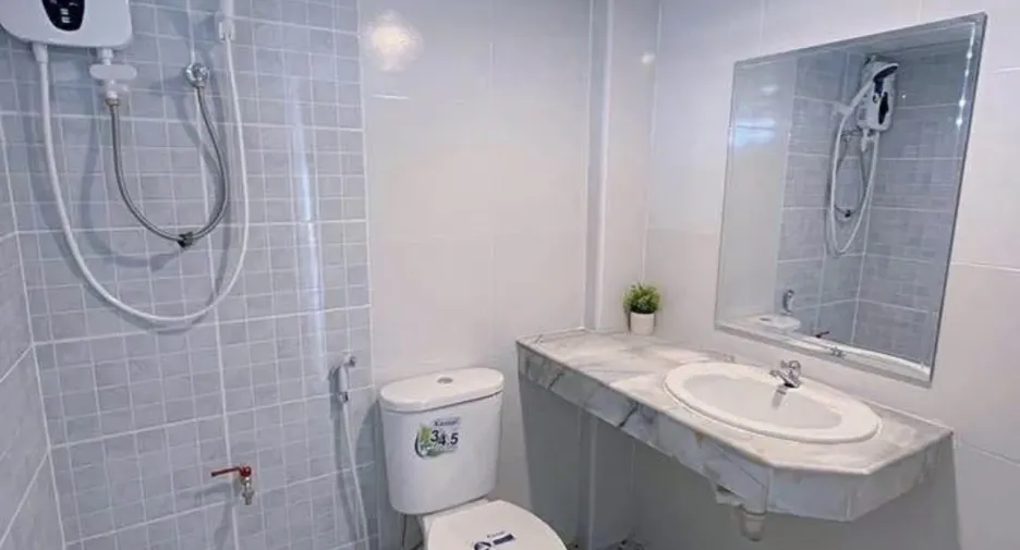 À vendre 1 chambre condo à Bang Kapi, Bangkok