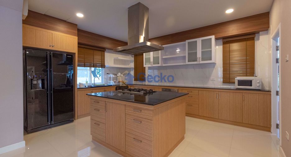 Haus zur Miete mit 3 Zimmer in Bang Lamung, Chonburi
