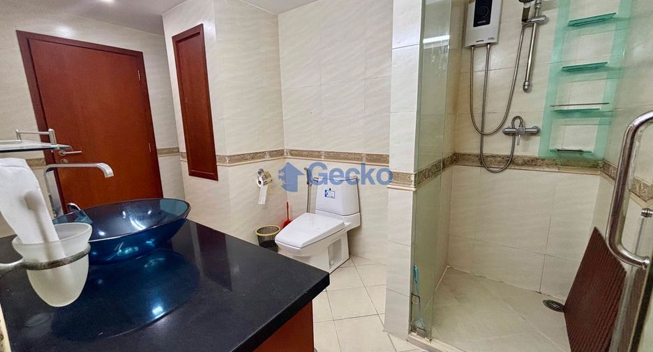For rent 2 bedrooms condo in Bang Lamung, Chonburi