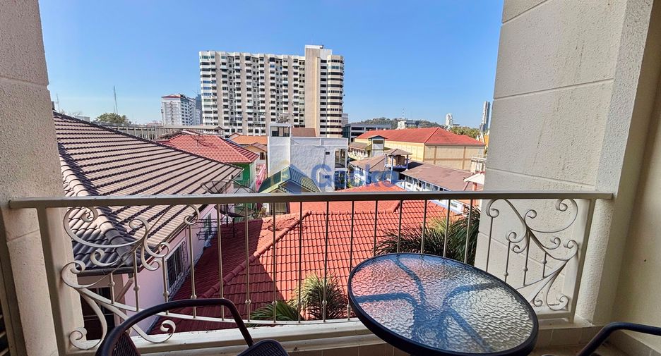 For rent 2 bedrooms condo in Bang Lamung, Chonburi