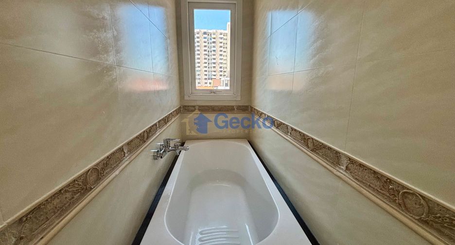 For rent 2 bedrooms condo in Bang Lamung, Chonburi