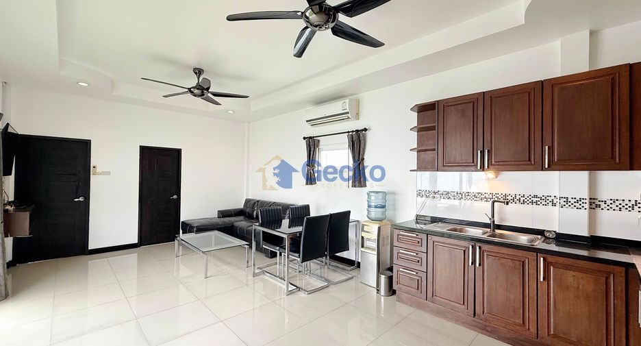 Haus zur Miete mit 3 Zimmer in Bang Lamung, Chonburi