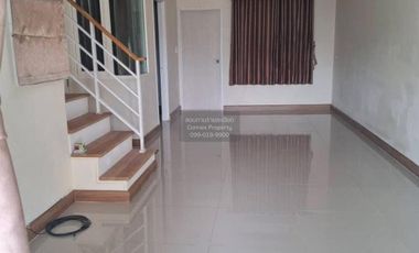 Reihenhaus zum Kauf mit 4 Zimmer in Prawet, Bangkok