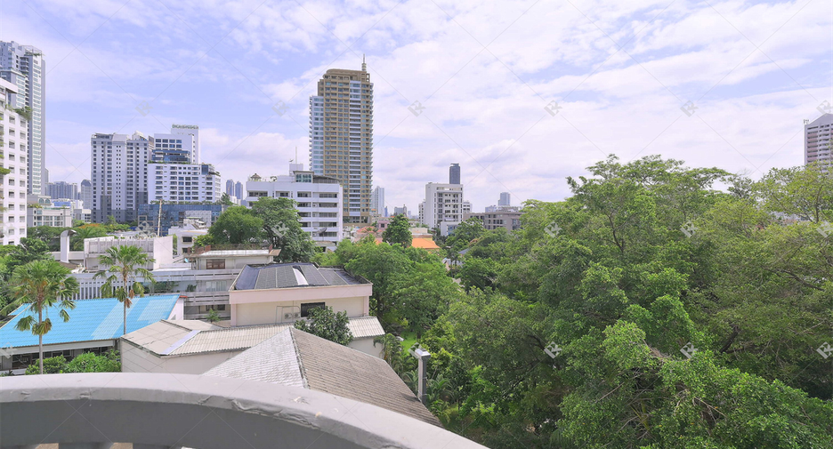 À louer 3 chambres condo à Watthana, Bangkok