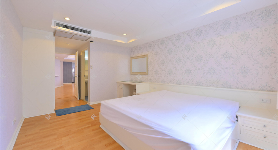 À louer 3 chambres condo à Watthana, Bangkok