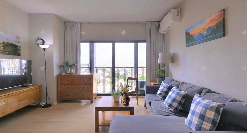 For rent 2 bedrooms condo in Khlong Toei, Bangkok