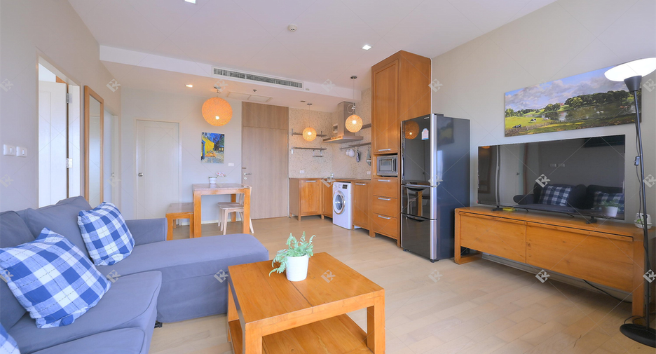 For rent 2 bedrooms condo in Khlong Toei, Bangkok