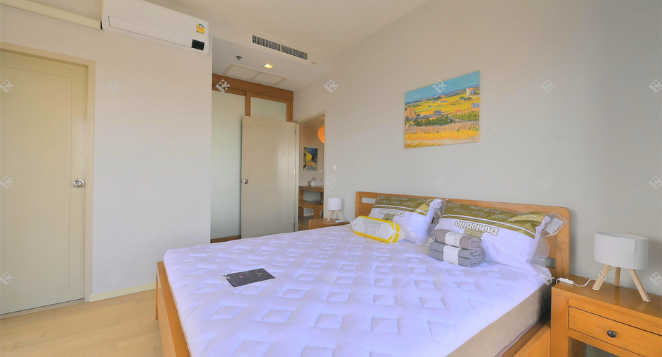 For rent 2 bedrooms condo in Khlong Toei, Bangkok