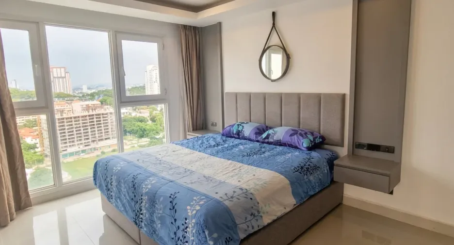 Condo en alquiler de 3 habitaciones en Bang Lamung, Chonburi