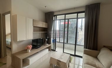 Condo en alquiler de 2 habitaciones en Huai Khwang, Bangkok