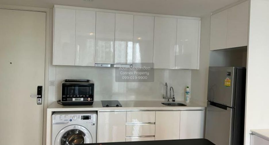 For rent 2 bedrooms condo in Sathon, Bangkok