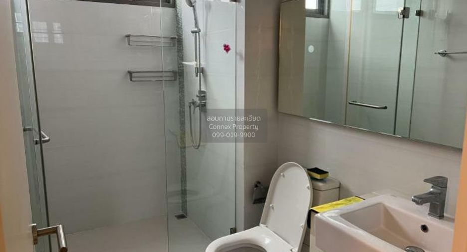 For rent 2 bedrooms condo in Sathon, Bangkok