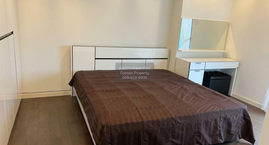 For rent 2 bedrooms condo in Sathon, Bangkok