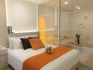 For sale 1 bed condo in Phaya Thai, Bangkok