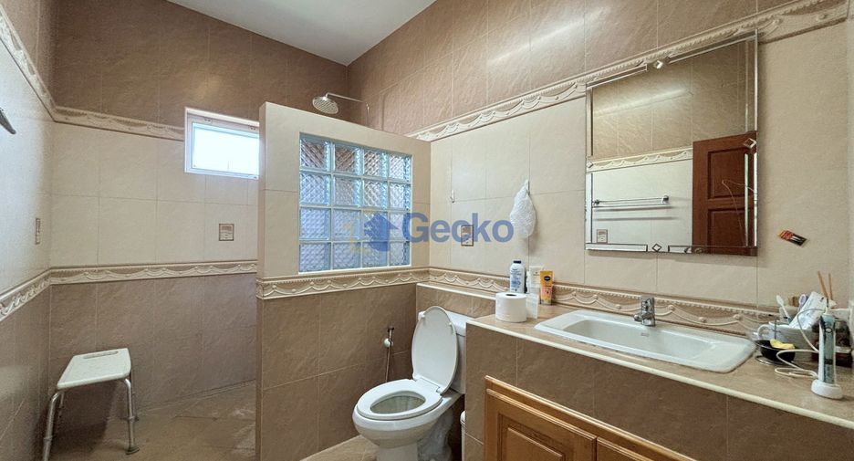 Продажа 4 спальни дом в Huay Yai, Паттайя