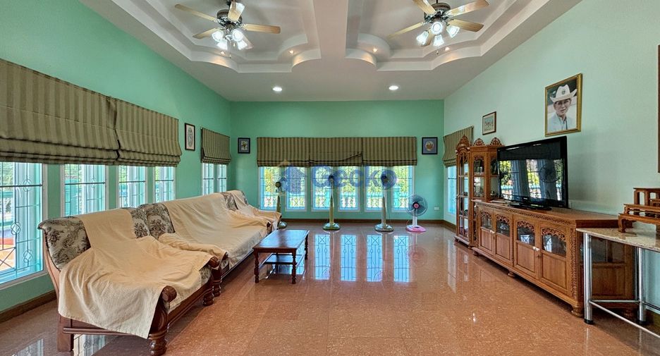 Продажа 4 спальни дом в Huay Yai, Паттайя